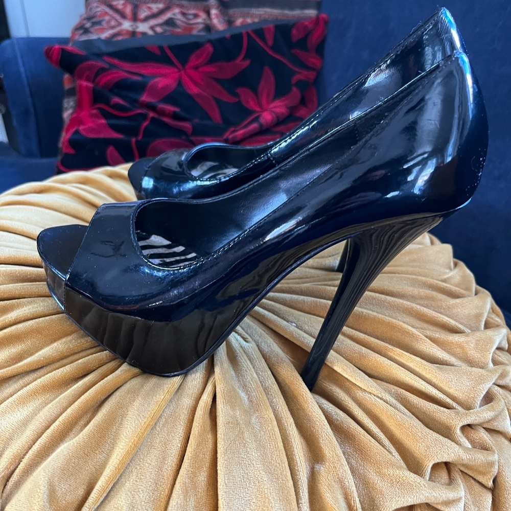 Black patent leather peep toe heels 6